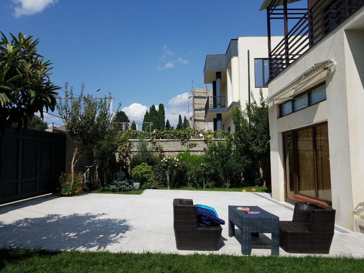 Villa In Тбилиси Екстериор снимка