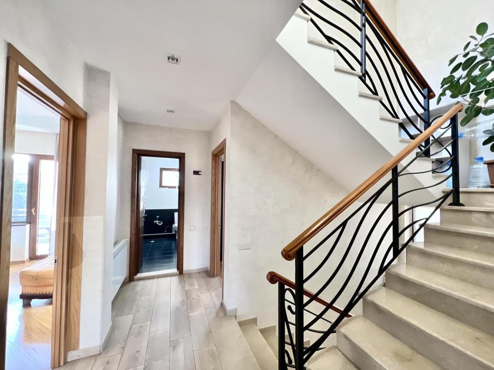 Villa In Тбилиси Екстериор снимка